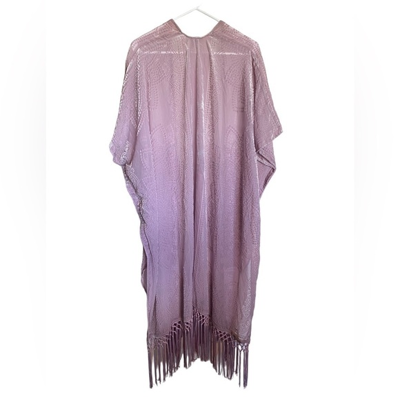 Torrid Women's Plus Size Floral
Velvet Fringe Kimono - Picture 5 of 7
